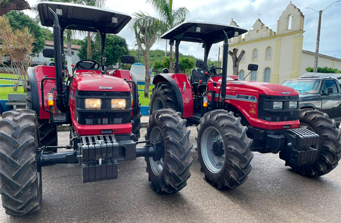 Pedra Mole foi contemplada com dois tratores
