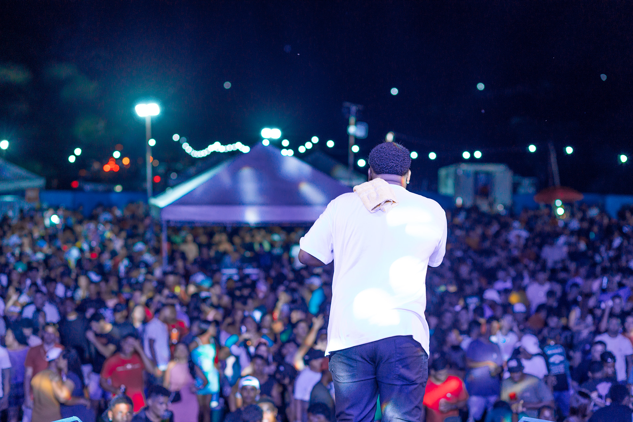 Tradicional Festa do Priapú reúne centenas de pessoas