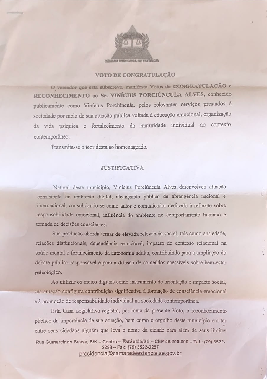 Foto da notícia A Câmara Municipal de Estância concedeu uma Moção de Congratulação e Reconhecimento ao autor e comunicador Vinícius Porciúncula, em reconhecimento ao trabalho desenvolvido ao longo dos últimos quatro anos na produção de conteúdos sobre saúde emocional, re