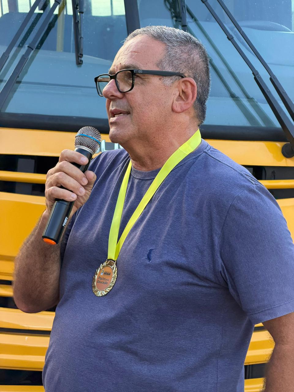 Foto da notícia 🚍✨ Educação que avança sobre rodas!