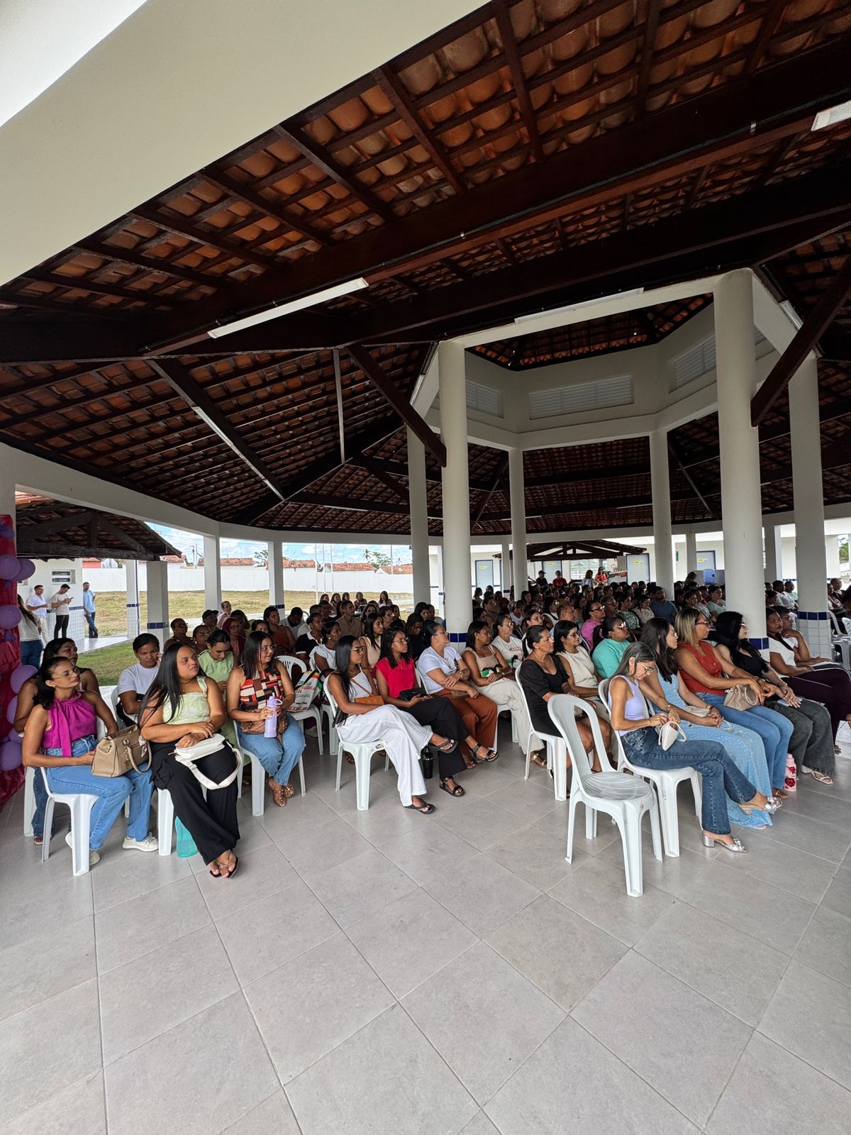 Foto da notícia Seminário de Formação Continuada: processo de construção coletiva do currículo.