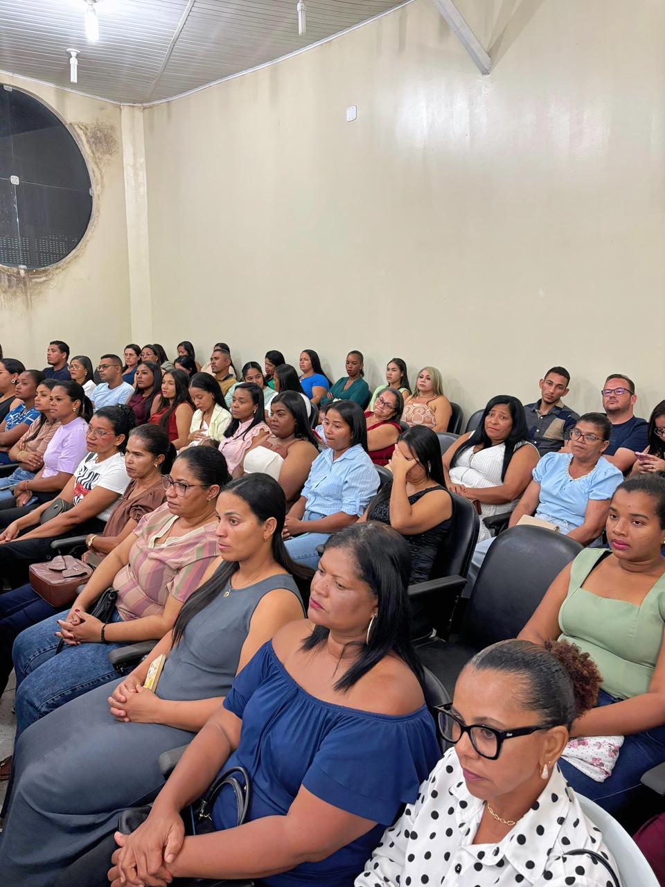 Foto da notícia Solenidade Oficial de Posse dos Conselhos Escolares das Unidades de Ensino da Rede Pública Municipal.