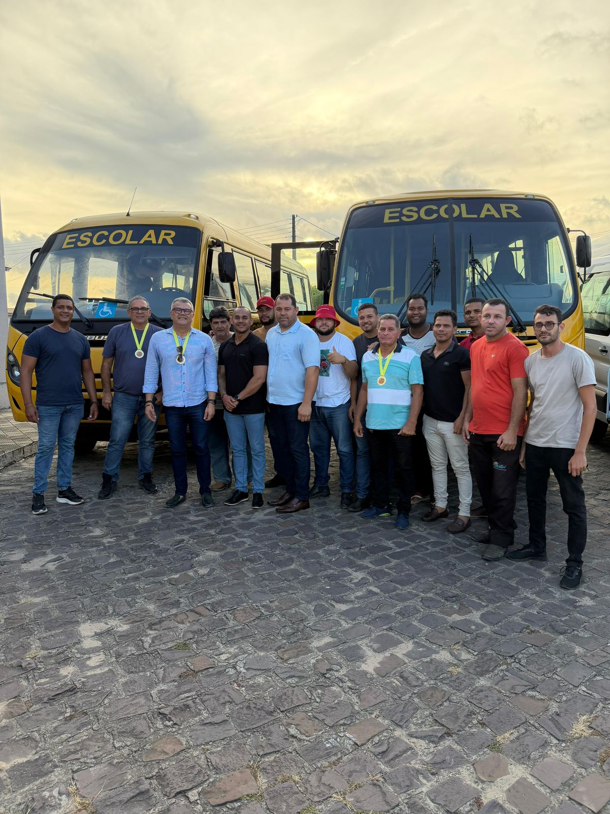 Foto da notícia 🚍✨ Educação que avança sobre rodas!