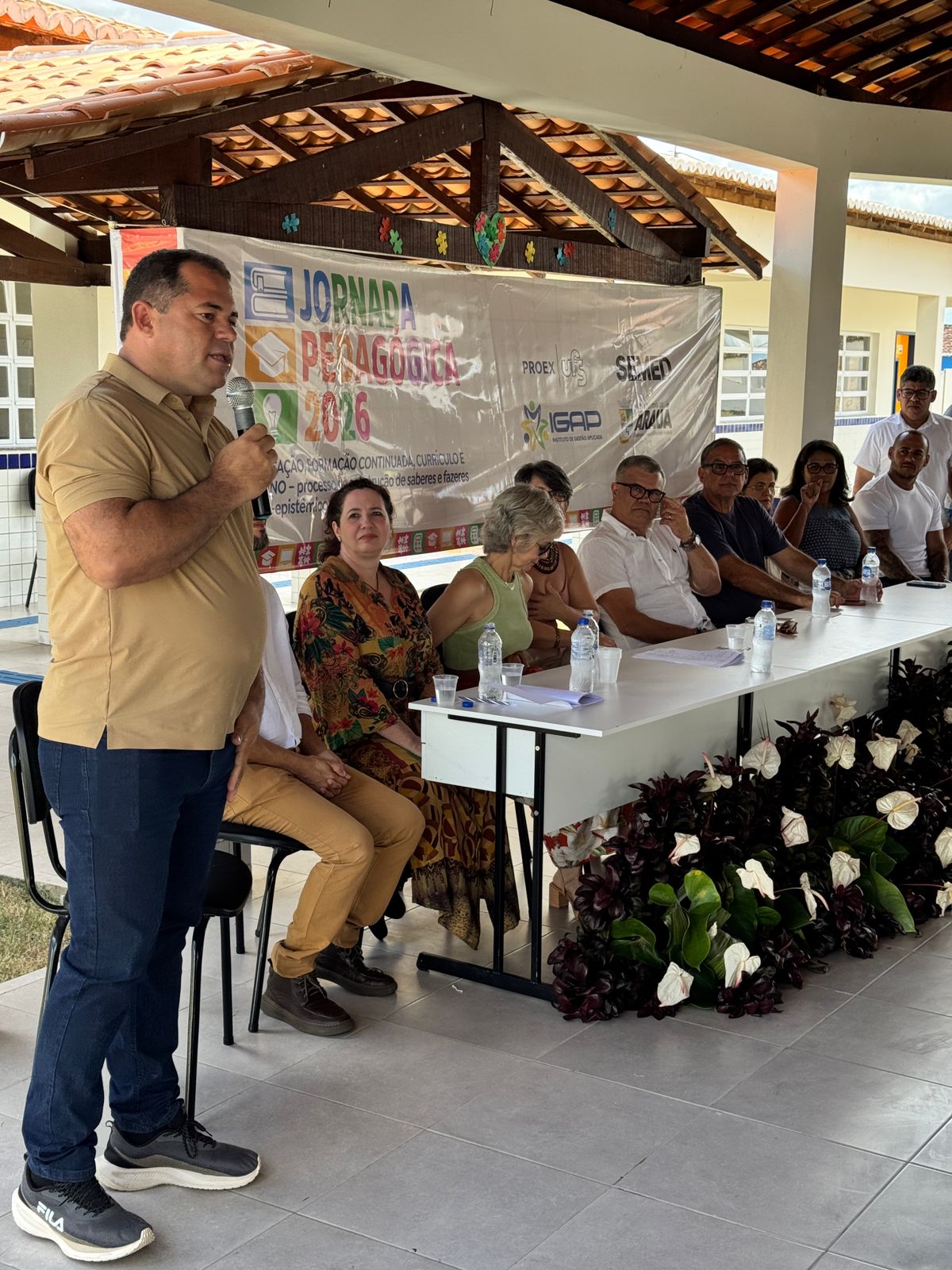Foto da notícia Seminário de Formação Continuada: processo de construção coletiva do currículo.