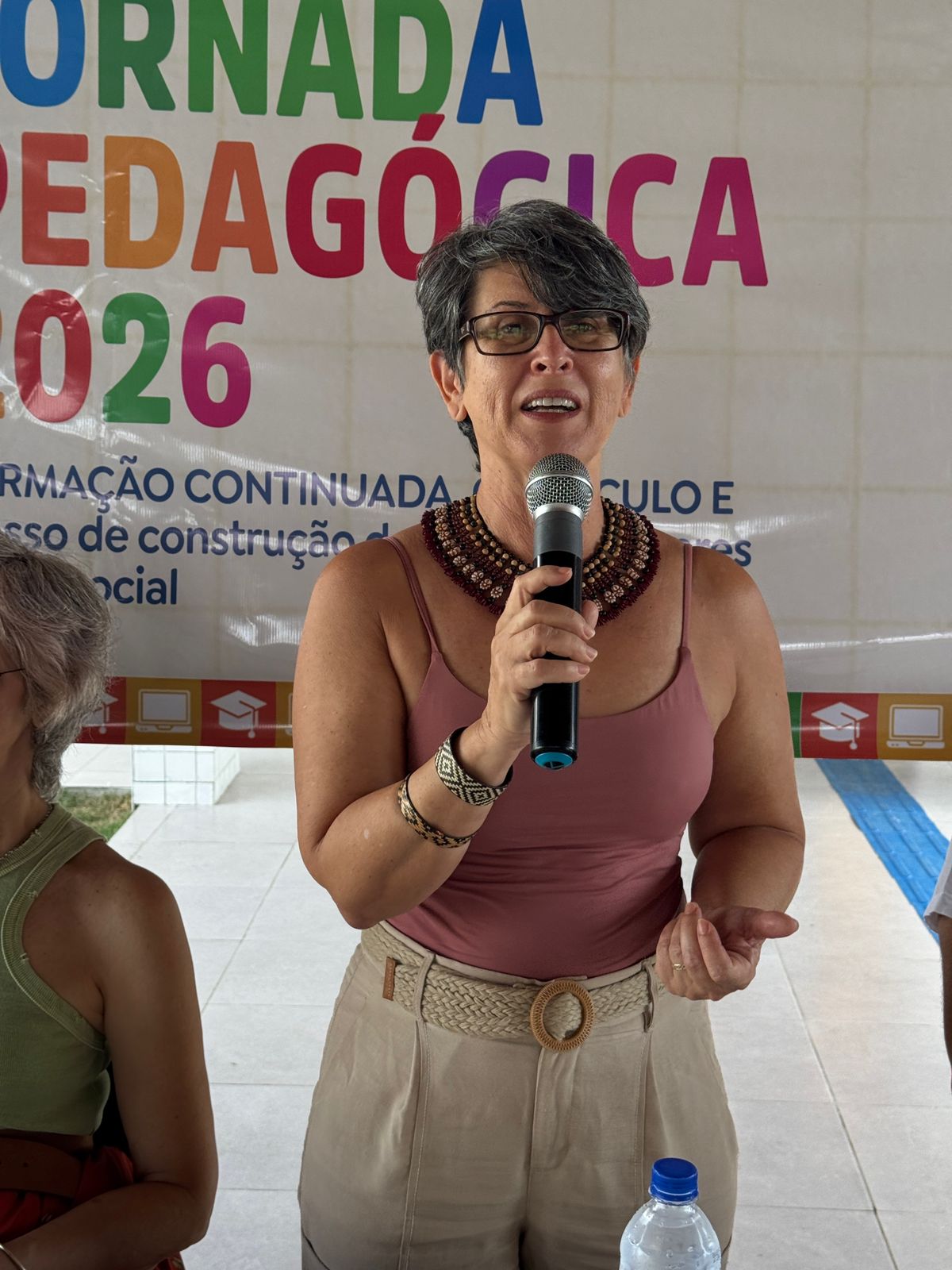 Foto da notícia Seminário de Formação Continuada: processo de construção coletiva do currículo.