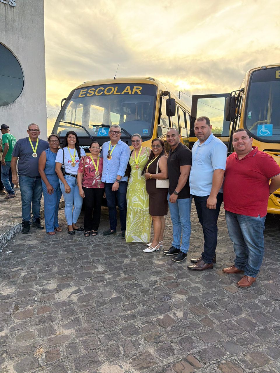 Foto da notícia 🚍✨ Educação que avança sobre rodas!
