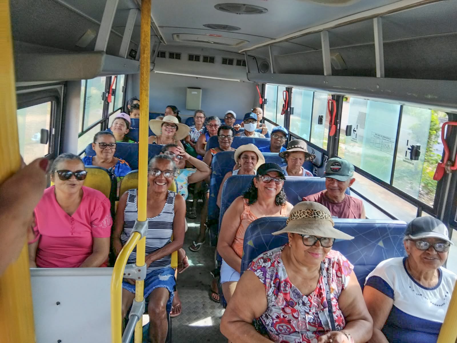 Foto 4 da notícia  Passeio em comemoração ao Dia do Idoso!