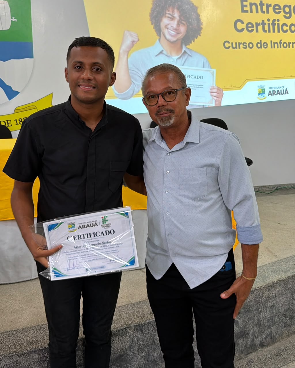 Foto 9 da notícia Cerimônia de Entrega dos 40 Certificados de Conclusão do Curso de Informática Básica. 💻📜