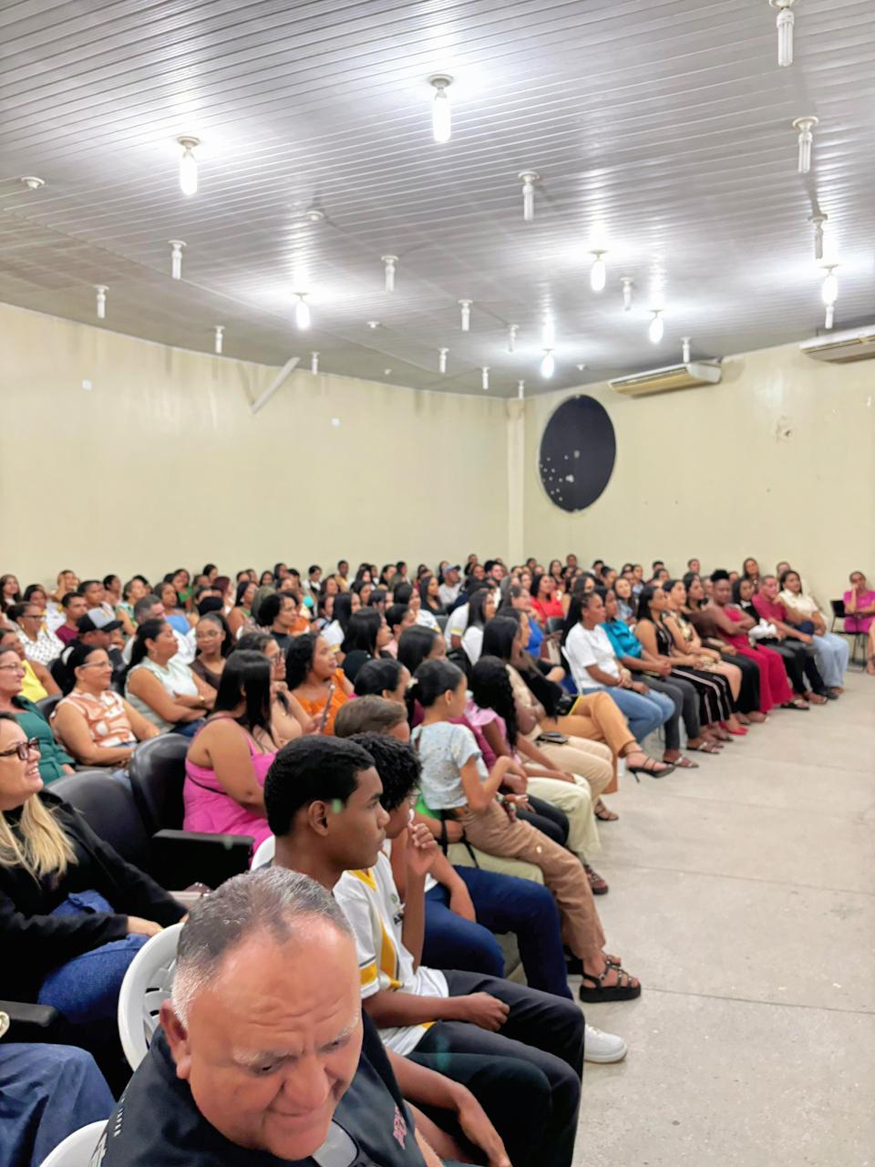 Foto da notícia Solenidade Oficial de Posse dos Conselhos Escolares das Unidades de Ensino da Rede Pública Municipal.