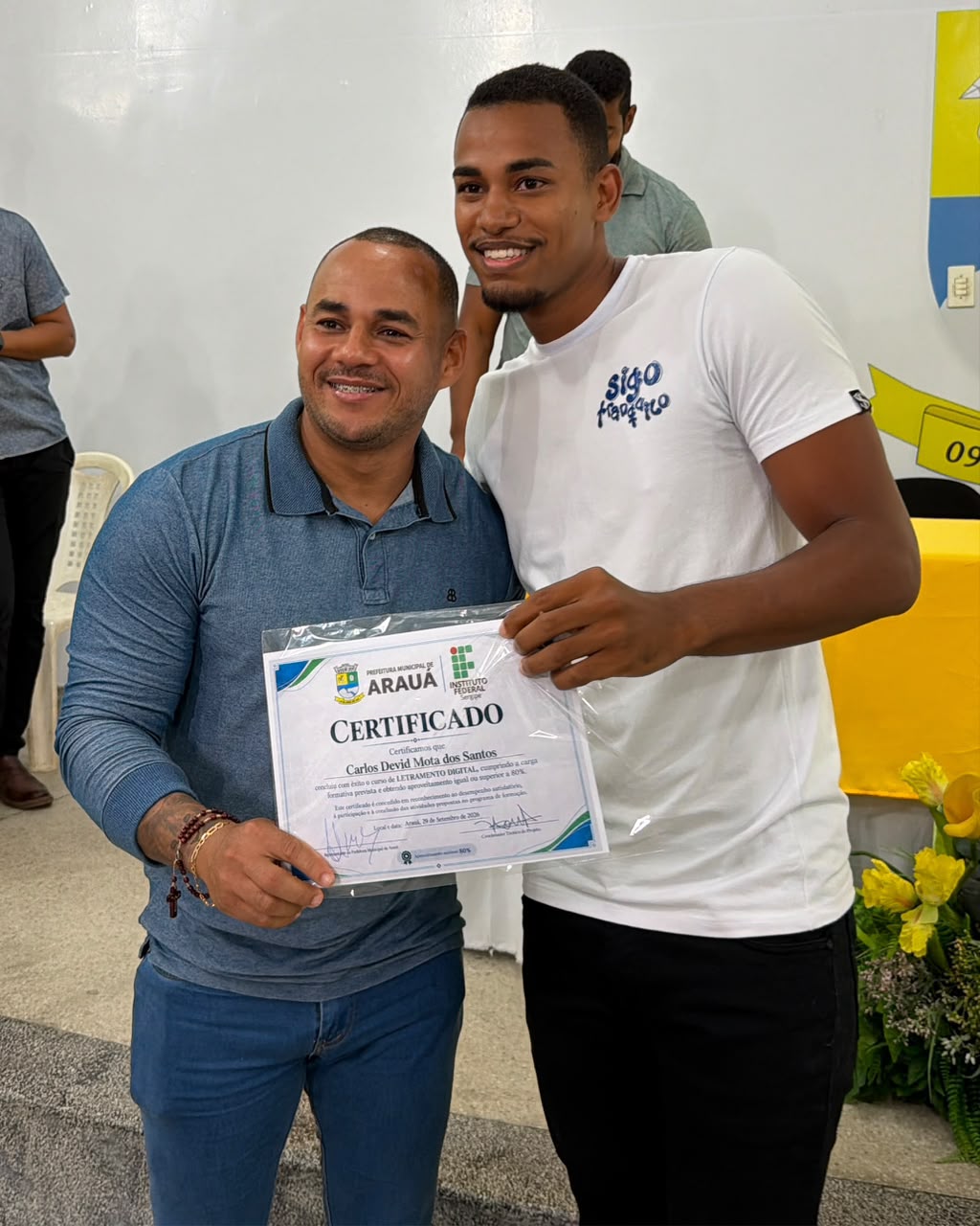 Foto 8 da notícia Cerimônia de Entrega dos 40 Certificados de Conclusão do Curso de Informática Básica. 💻📜
