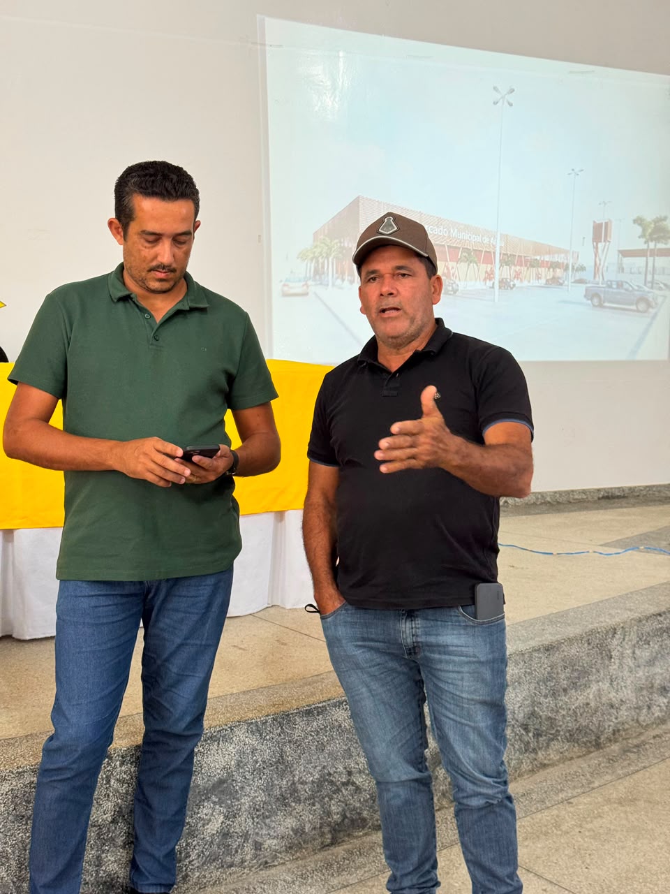 Foto da notícia Reunião com os Feirantes!